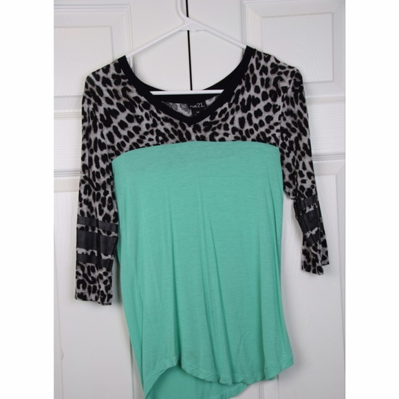 Teal/Leopard Print Tee