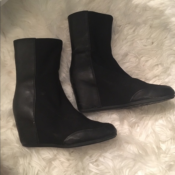 Stylish wedged leather waterproof sleeve boot
