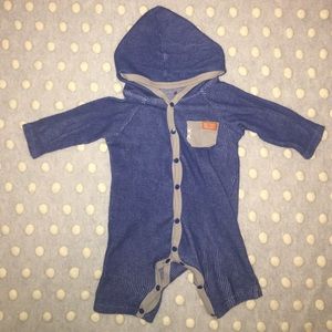 One piece suit