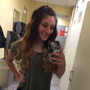 Meet your Posher, Caitlin