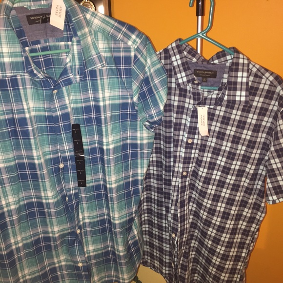 2 New Banana Republic Short Sleeve Button Down