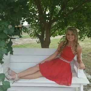 Meet your Posher, Catie