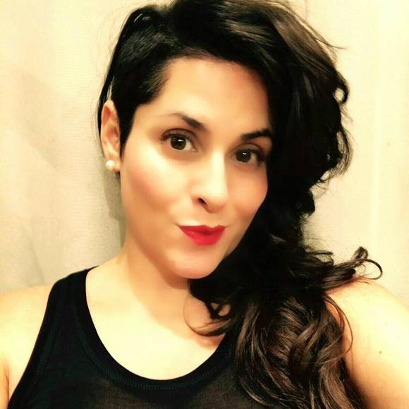 Meet your Posher, Nicole