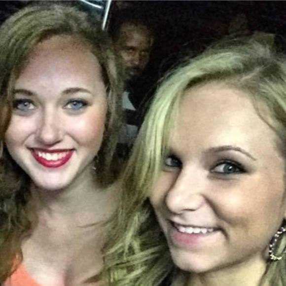 Meet your Posher, Brooke