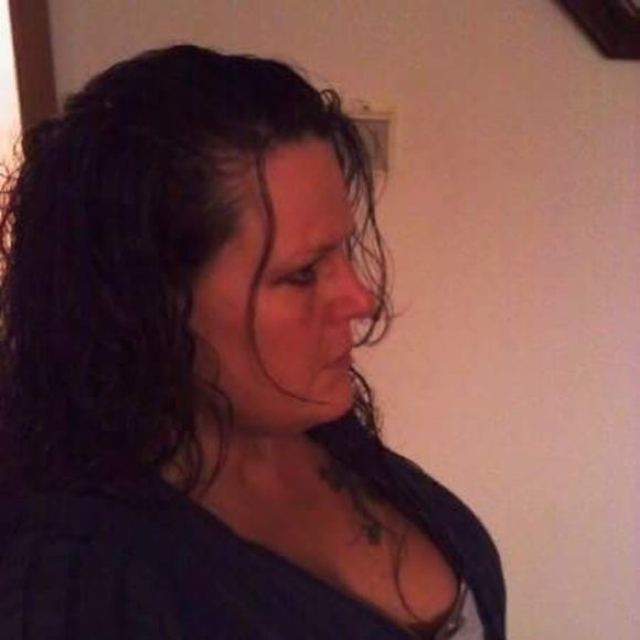 Meet your Posher, Darlene - Picture 1 of 1