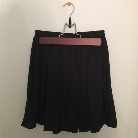 Brandy Melville Skirt