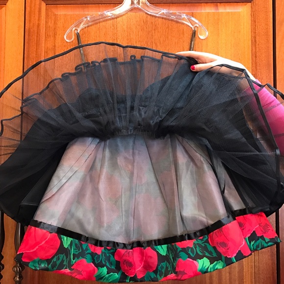 SOLD - SHERRI HILL 50774 Sz 0 Red Floral 2 Piece - Picture 3 of 4