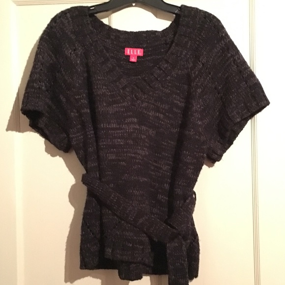 Elle sweater with belt. - Picture 1 of 3
