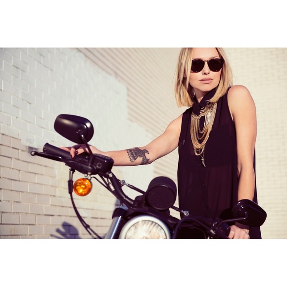 Meet The Posher Leticia Cline - Picture 2 of 4