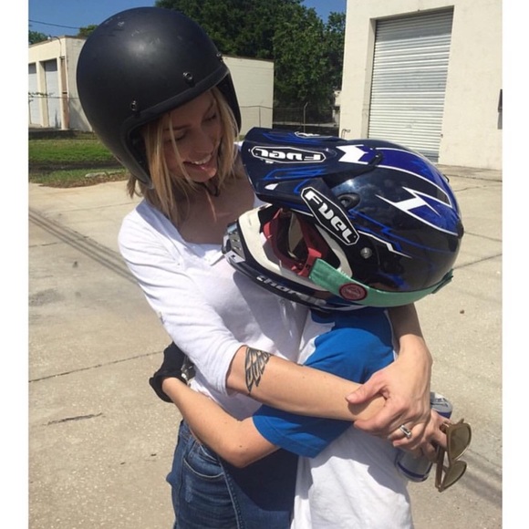 Meet The Posher Leticia Cline - Picture 3 of 4