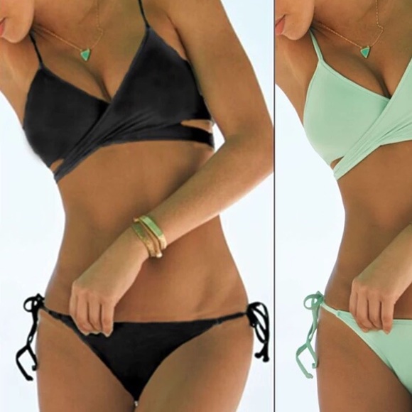 black bikini set - Picture 2 of 3