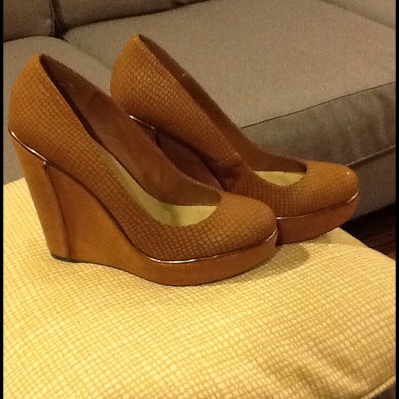 Shoes - Picture 1 of 1