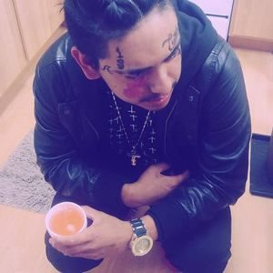 Meet your Posher, Alex