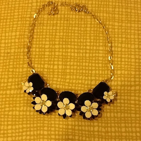 Necklace - Picture 1 of 1