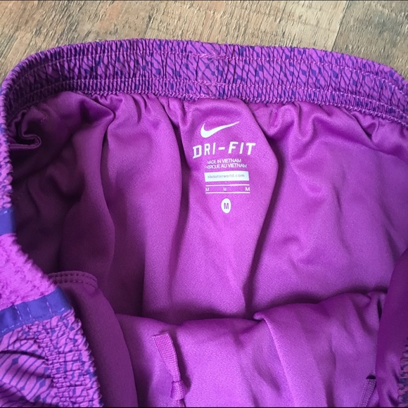 NIKE Meteor Tempo Running Shorts 🧵 - Picture 5 of 5