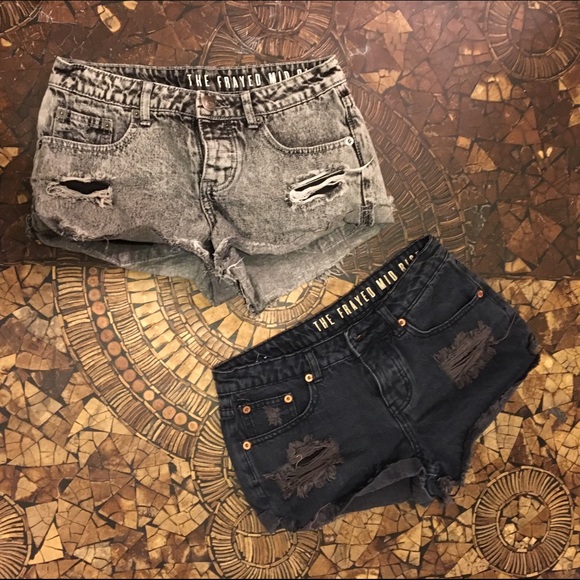 2 cotton on mid rise distressed shorts.