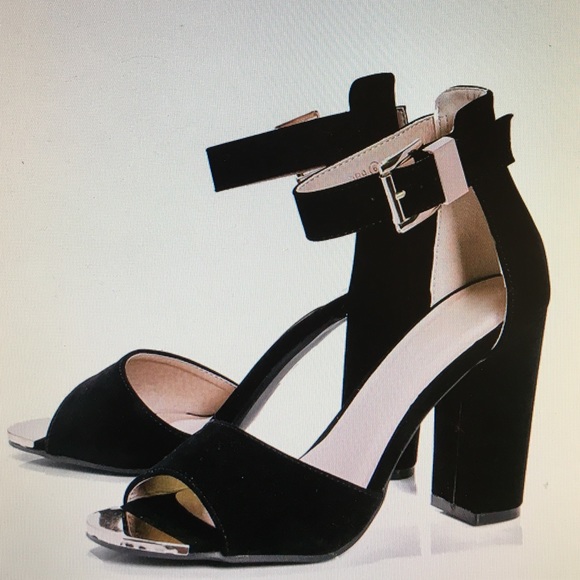 Boo Hoo metallic 2 part black heels - Picture 2 of 2