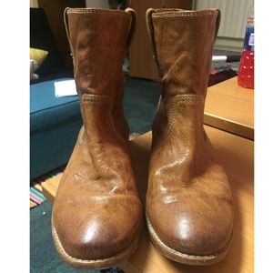 Frye Anna shortie bootie