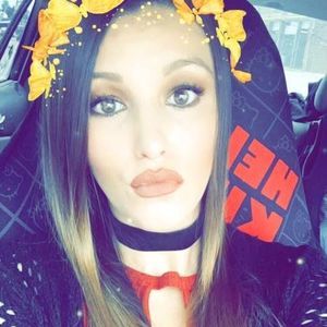 Meet your Posher, Kendra