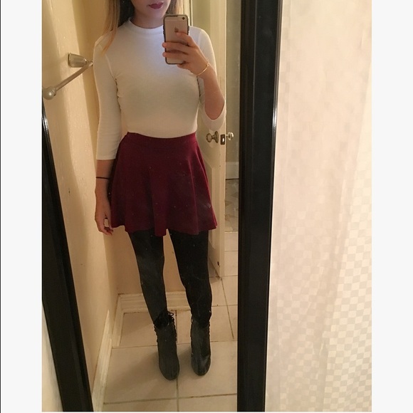 Mini skirt - Picture 2 of 4