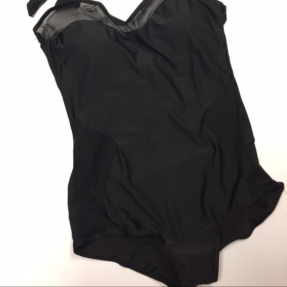 Black swimming suite one piece sw159 - Picture 3 of 4