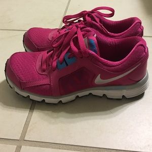 Pink Nike tennis shoes