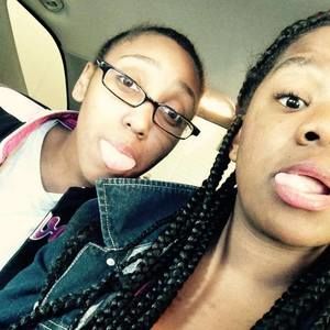 Meet your Posher, Nici