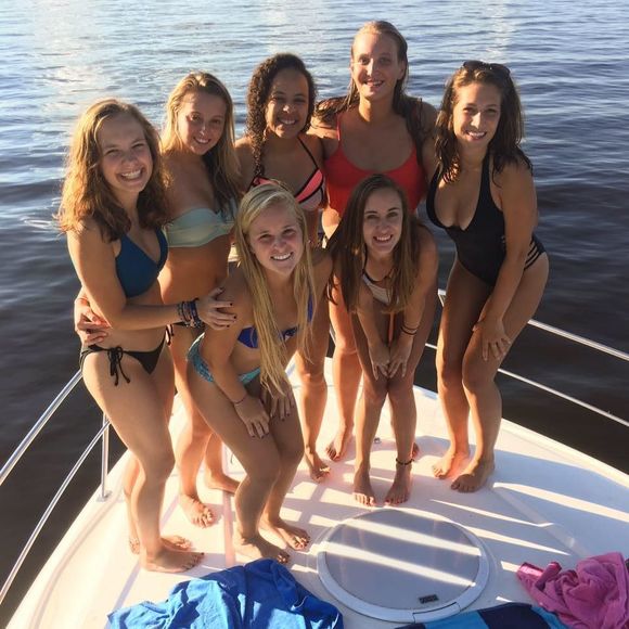 Meet your Posher, Sarah - Picture 1 of 1