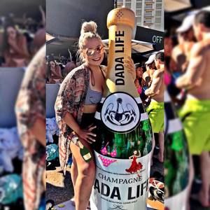 Meet your Posher, Tania