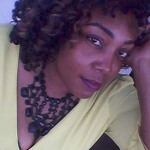 Meet your Posher, Yvette