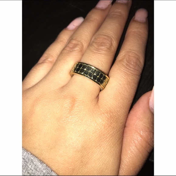 Gold thick vintage ring