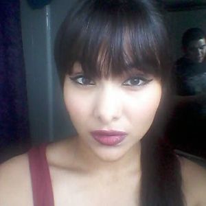 Meet your Posher, Flores