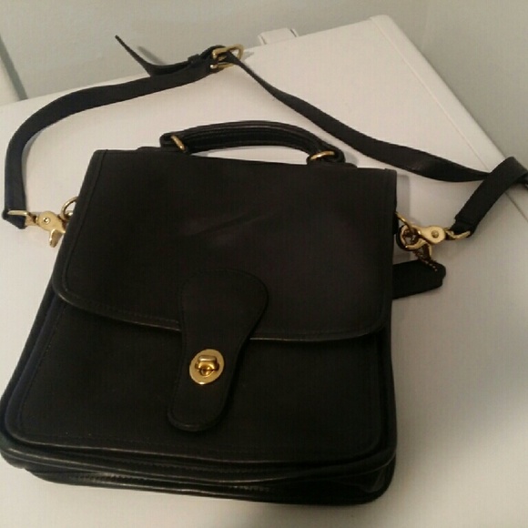 Coach vintage black leather crossbody bag