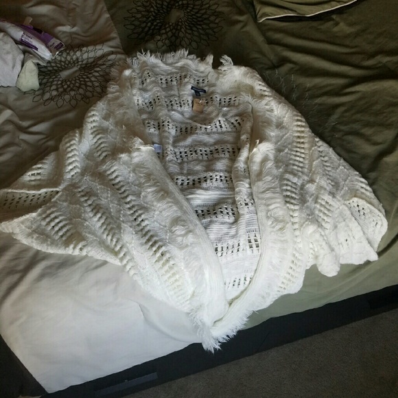 AE cuccoon cardigan