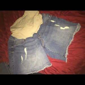 Maternity shorts