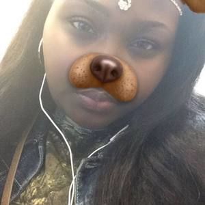 Meet your Posher, Shakierra