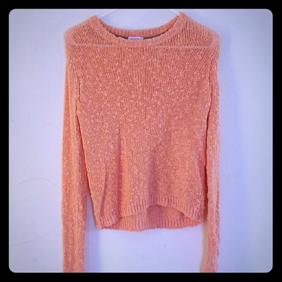 Knitted pink lightweight sweater