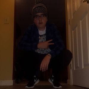 Meet your Posher, Noah drumm