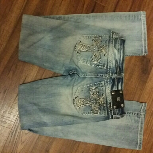Cute Pair of Miss Me jeans - Picture 1 of 4