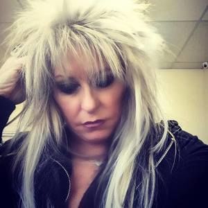 Meet your Posher, Suzzie