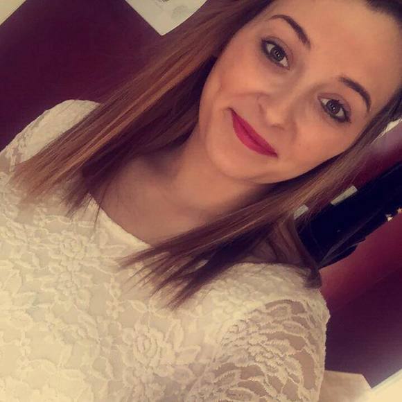 Meet your Posher, Ashley