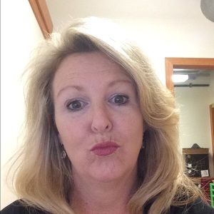 Meet your Posher, Tina