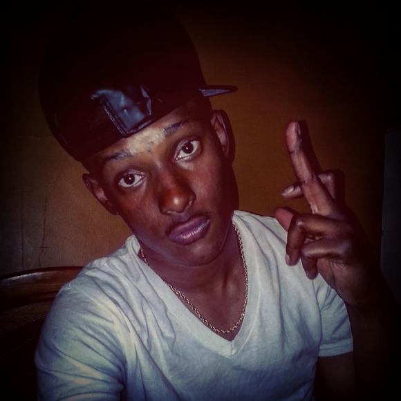 Meet your Posher, Hoodrich