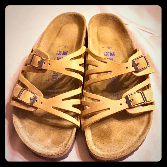 Reposting these adorable Birkenstock sandals.