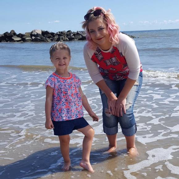 Meet your Posher, Ashley - Picture 1 of 1