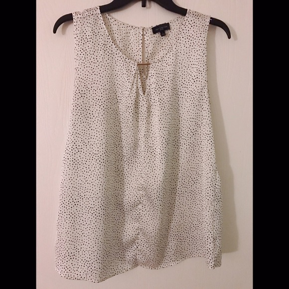The Limited: Sleeveless Polka Dot Top