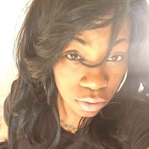 Meet your Posher, Shawnette