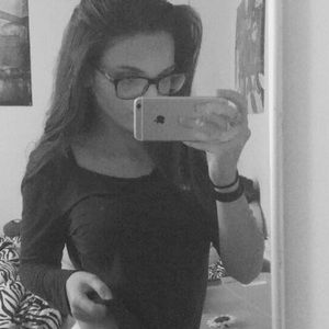 Meet your Posher, Ava