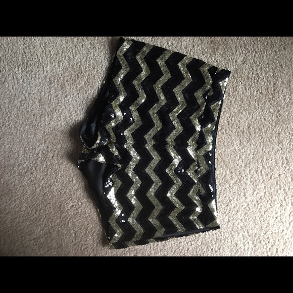 Sequence shorts - Picture 2 of 3