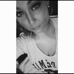 Meet your Posher, Vickie